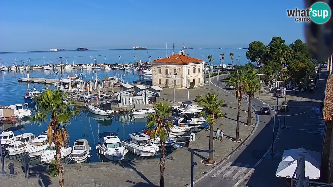 Webcam Koper – Panorama of the marina and promenade from the Grand Hotel Koper