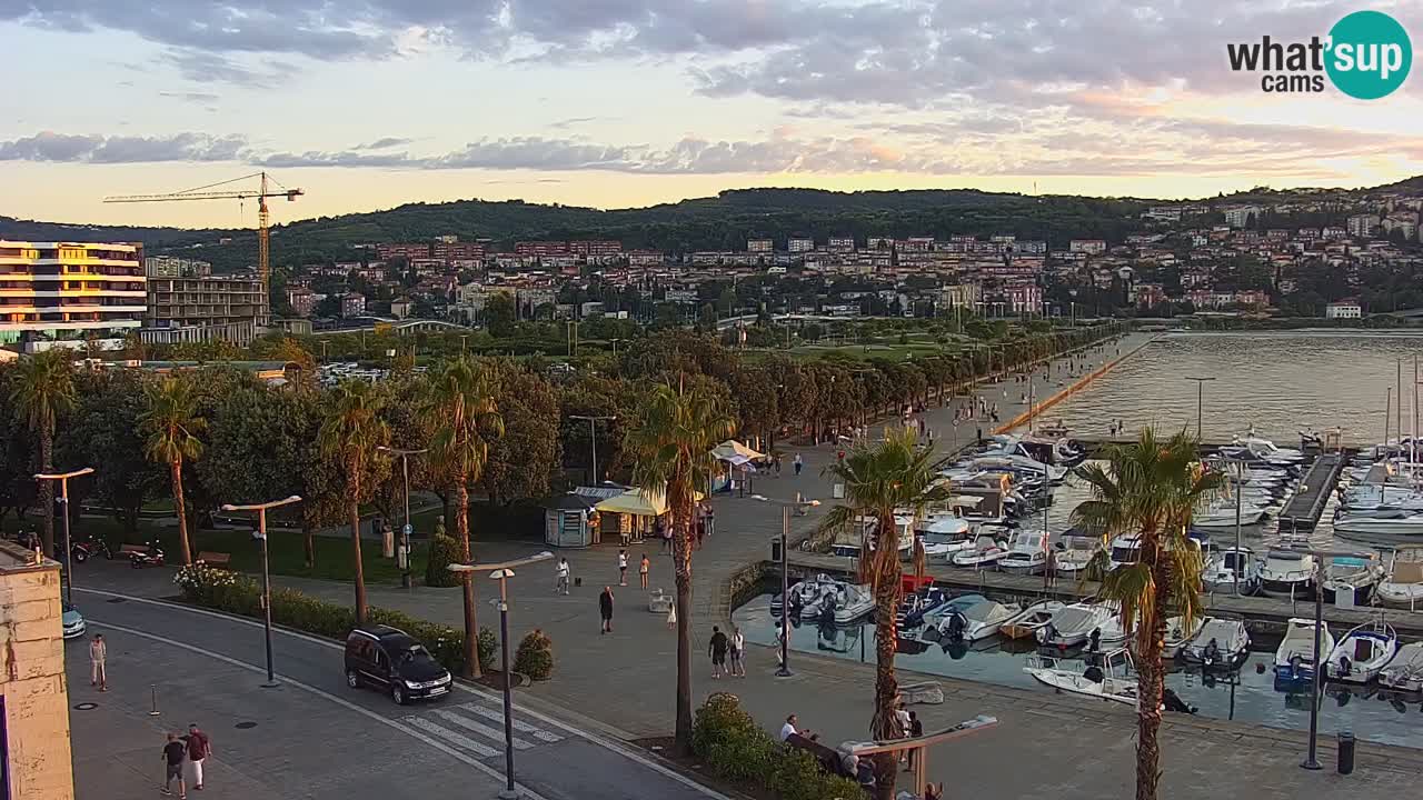 Web kamera Koper – marina i promenada – hotel Grand Koper
