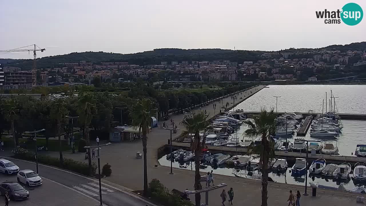 Webcam Koper – Panorama of the marina and promenade from the Grand Hotel Koper