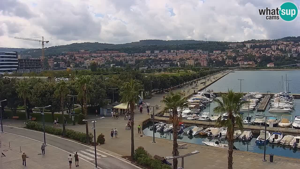 Webcam Koper – Panorama of the marina and promenade from the Grand Hotel Koper