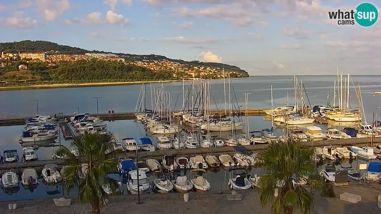 Webcam Koper – Panorama of the marina and promenade from the Grand Hotel Koper