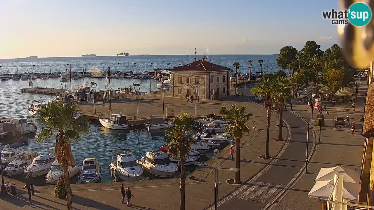 Web kamera Koper – marina i promenada – hotel Grand Koper