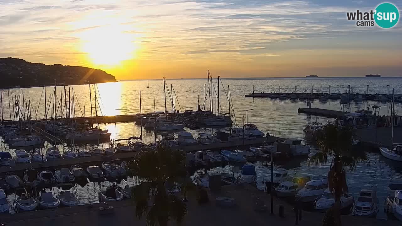 Camera en vivo Koper – puerto deportivo y paseo marítimo desde el Hotel Grand Koper
