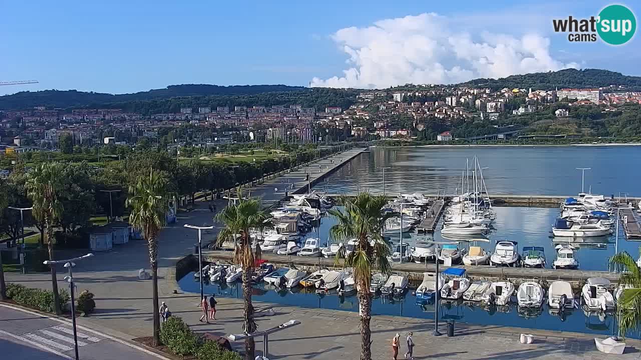 Spletna kamera Koper – Panorama na marino in promenado s Hotela Grand Koper