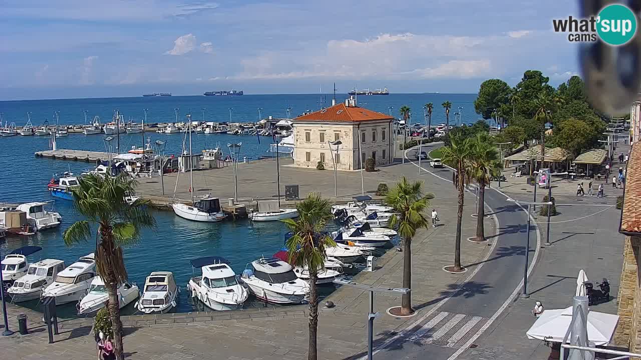 Webcam Koper – Panorama of the marina and promenade from the Grand Hotel Koper