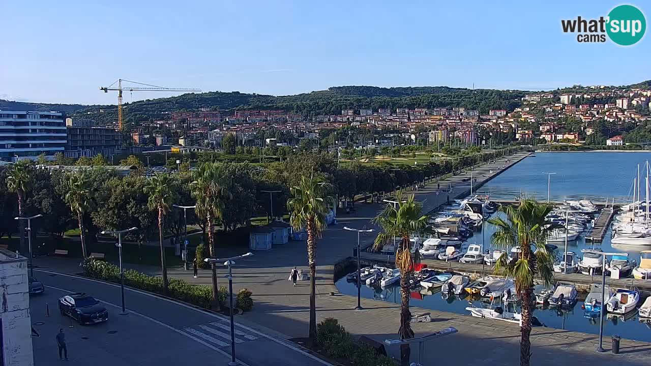 Webcam Koper – Panorama of the marina and promenade from the Grand Hotel Koper