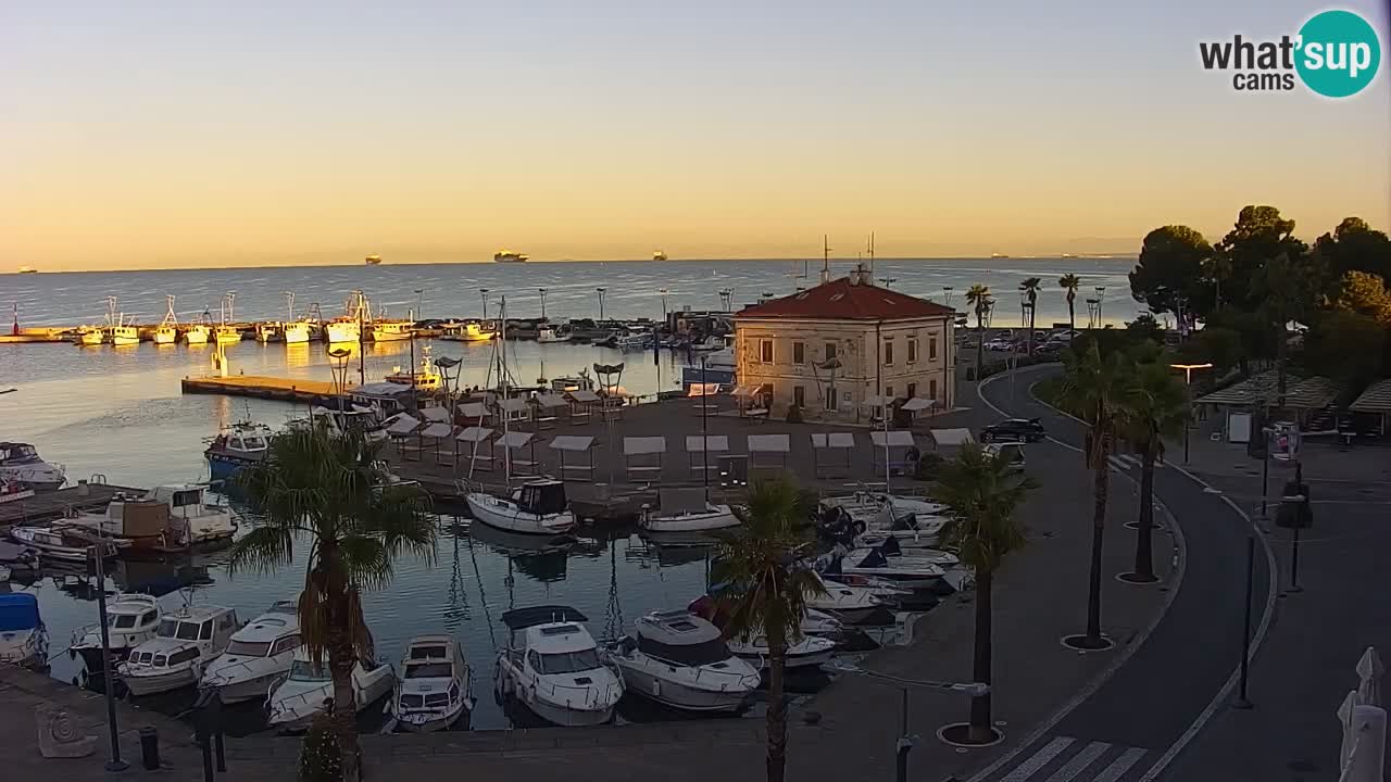 Web kamera Koper – marina i promenada – hotel Grand Koper