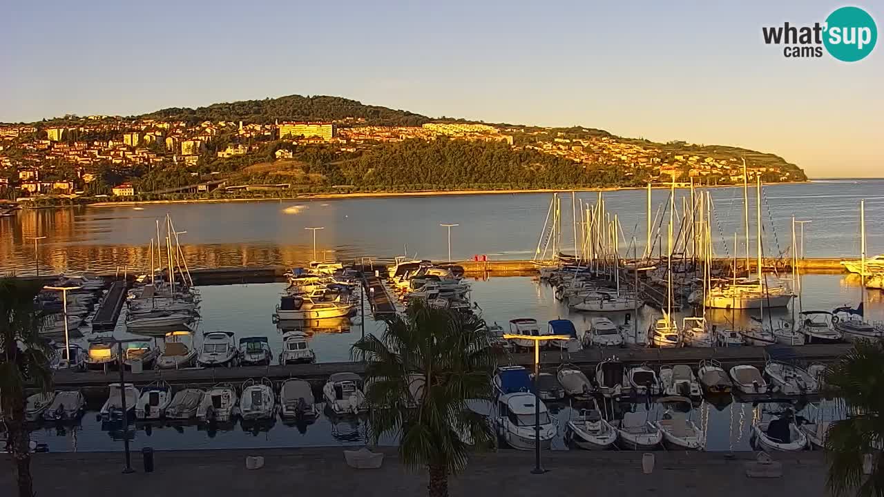 Web kamera Koper – marina i promenada – hotel Grand Koper