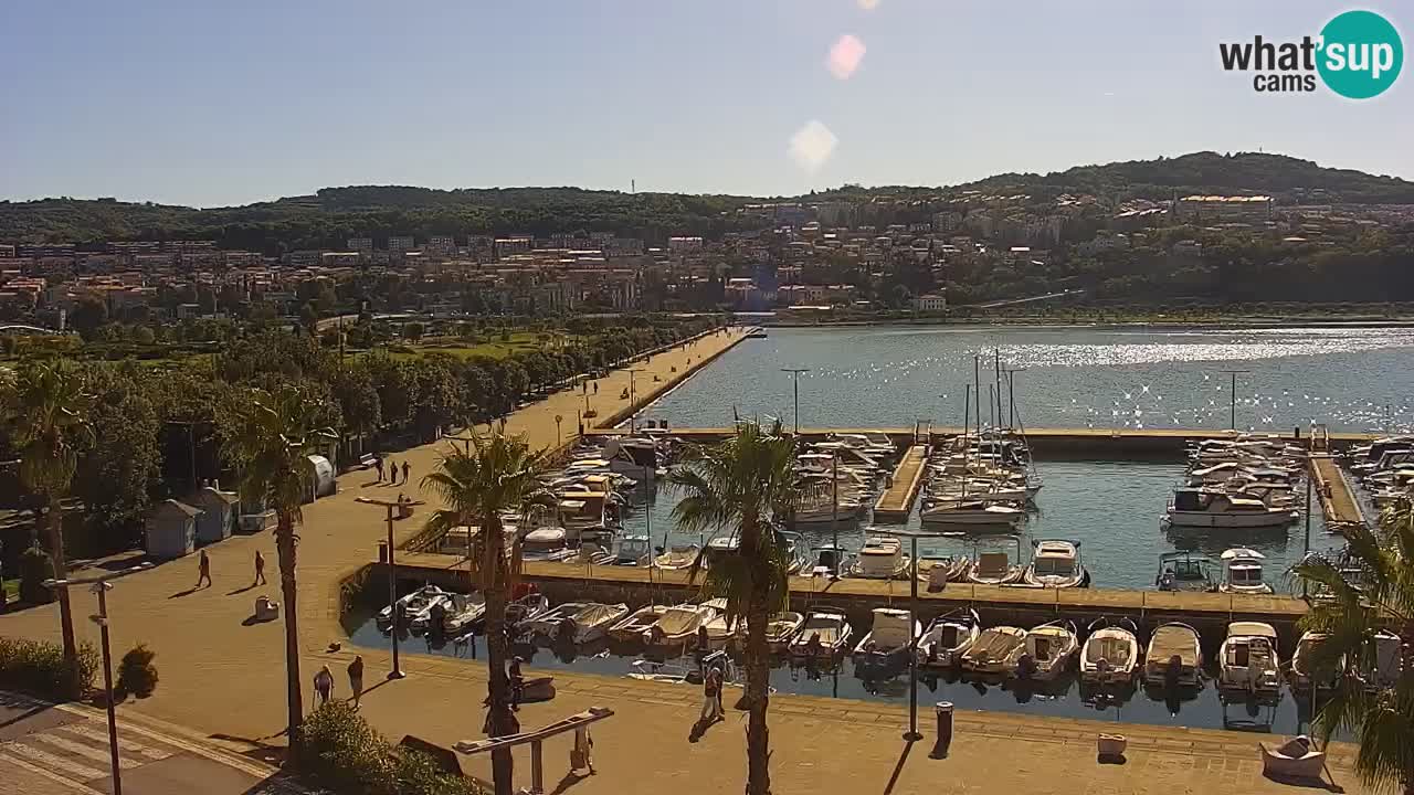 Camera en vivo Koper – puerto deportivo y paseo marítimo desde el Hotel Grand Koper