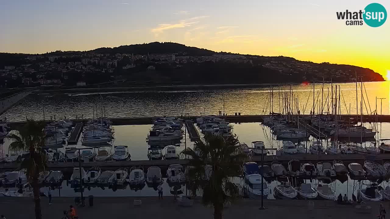 Web kamera Koper – marina i promenada – hotel Grand Koper