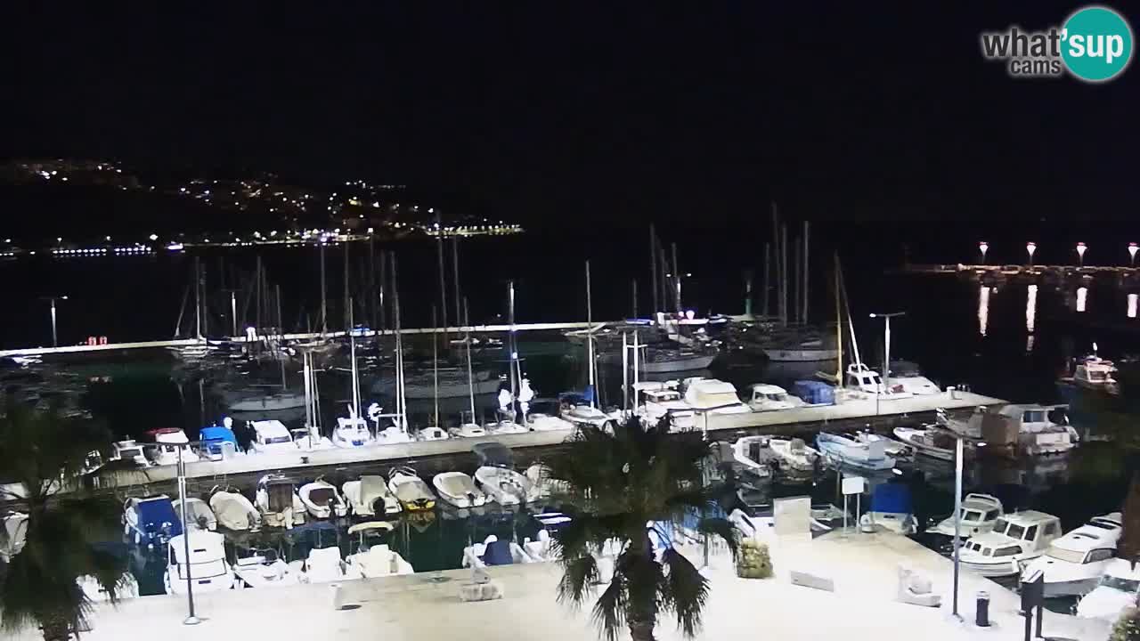 Webcam Koper – Panorama des Jachthafens und der Promenade vom Hotel Grand Koper