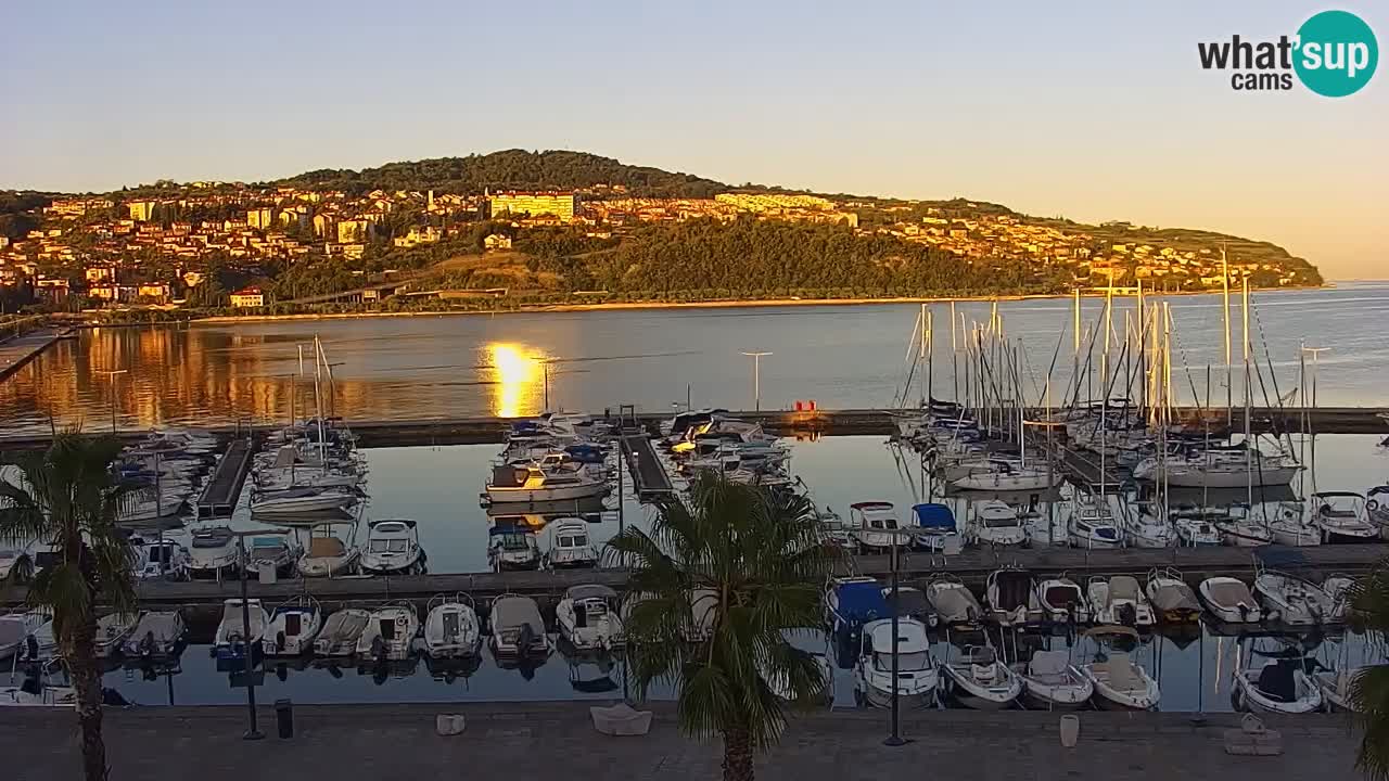 Web kamera Koper – marina i promenada – hotel Grand Koper