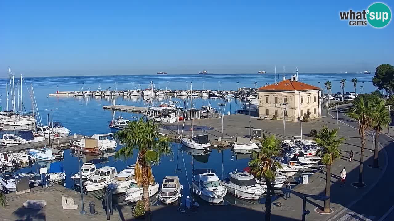 Webcam Koper – Panorama of the marina and promenade from the Grand Hotel Koper