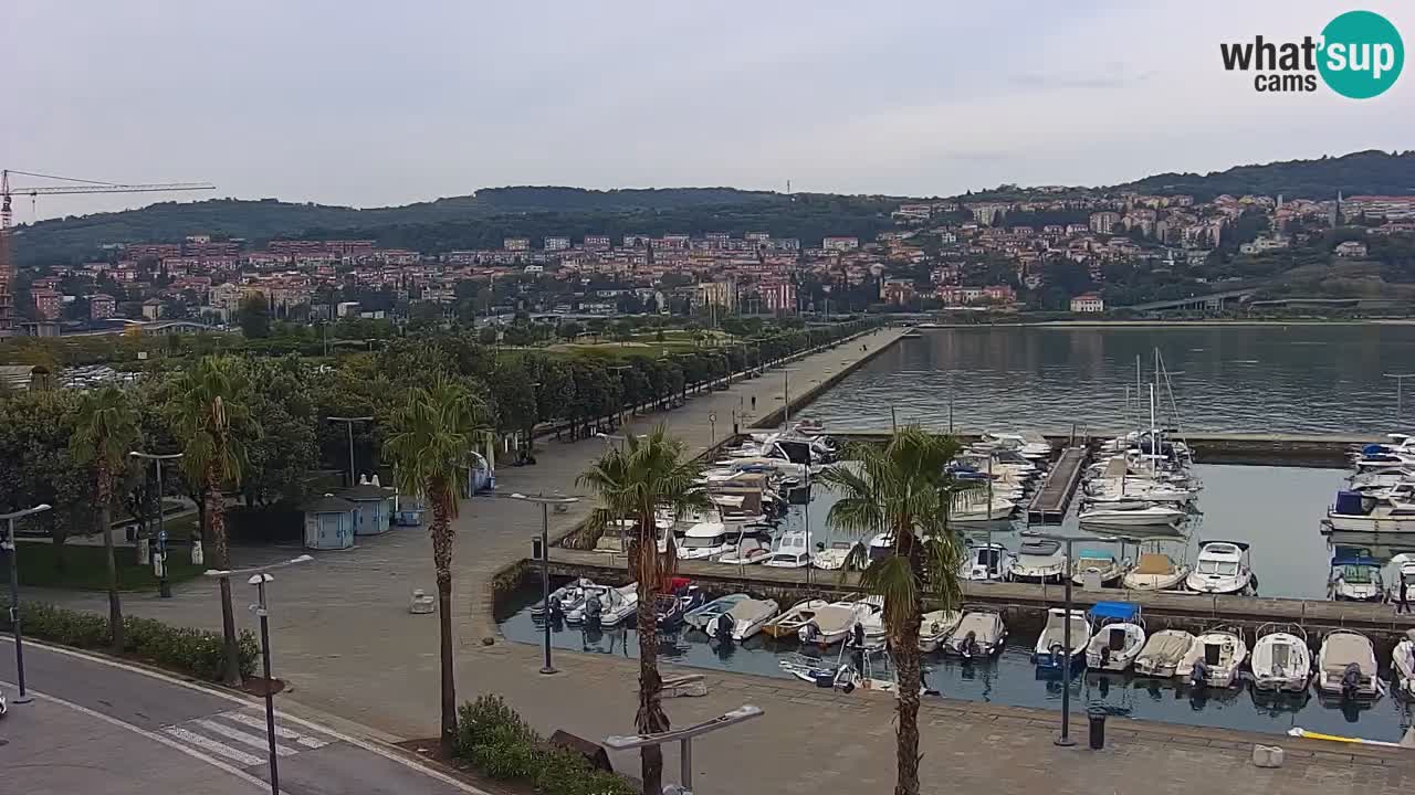 Webcam Koper – Panorama de la marina et de la promenade depuis le Grand Hotel Koper