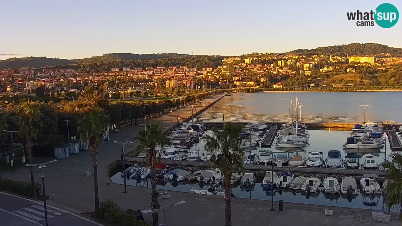 Web kamera Koper – marina i promenada – hotel Grand Koper