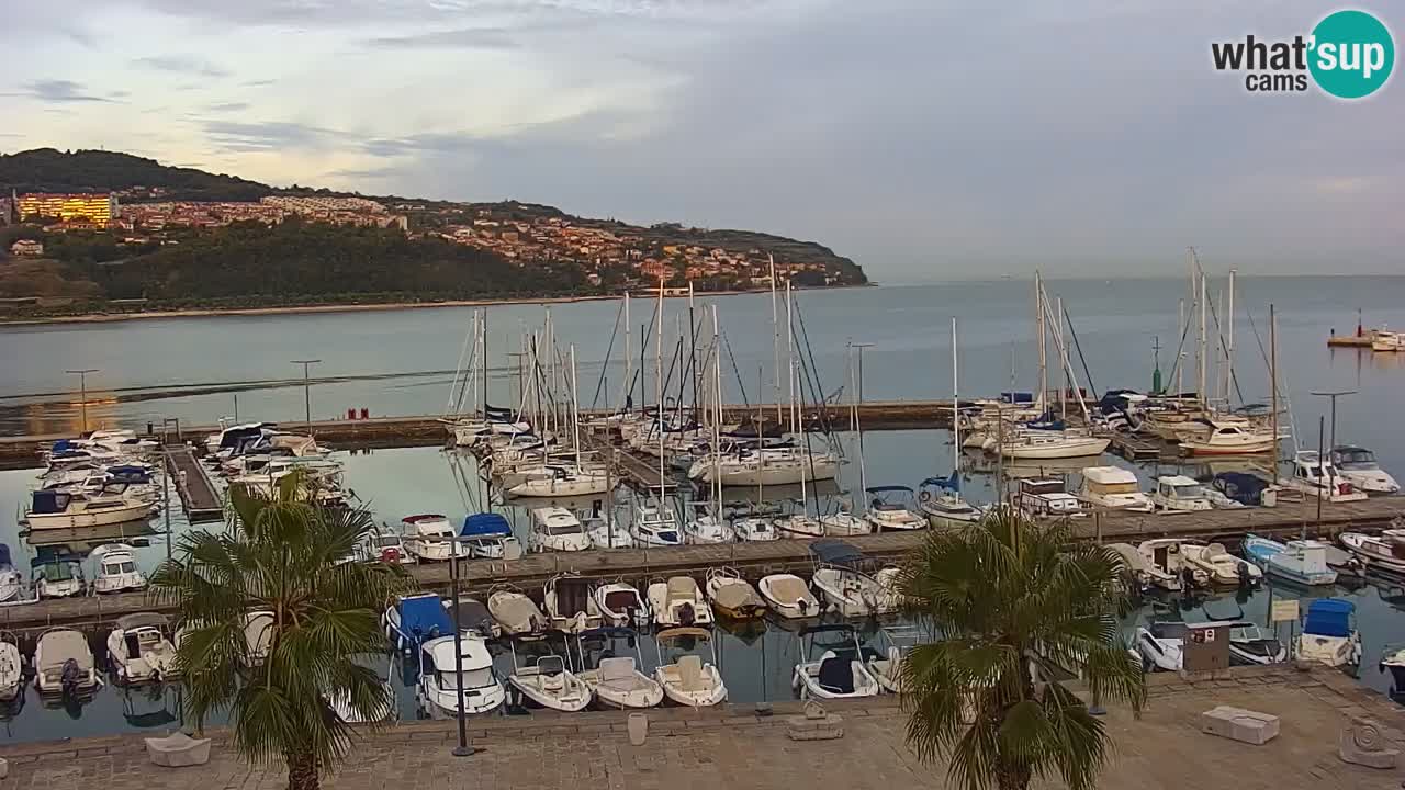 Webcam Koper – Panorama de la marina et de la promenade depuis le Grand Hotel Koper