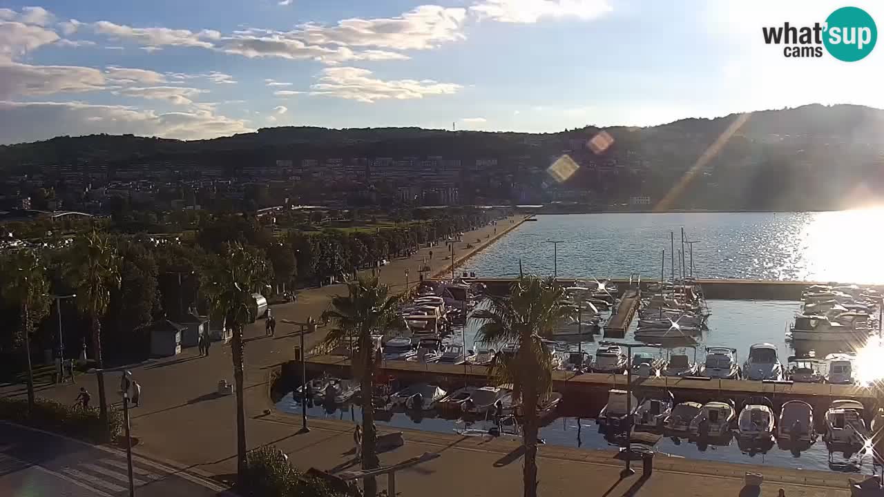 Webcam Koper – Panorama de la marina et de la promenade depuis le Grand Hotel Koper