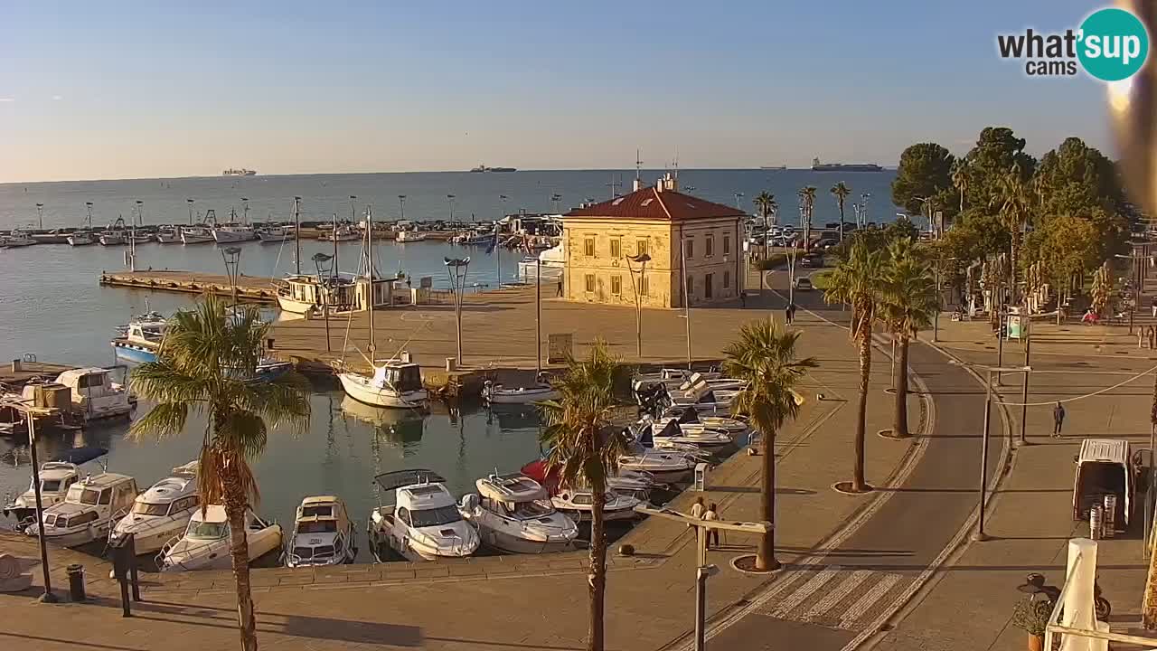 Webcam Koper – Panorama de la marina et de la promenade depuis le Grand Hotel Koper