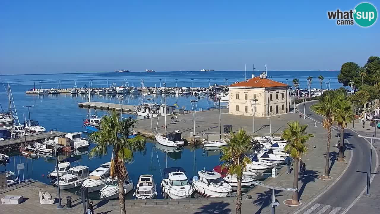 Webcam Koper – Panorama de la marina et de la promenade depuis le Grand Hotel Koper