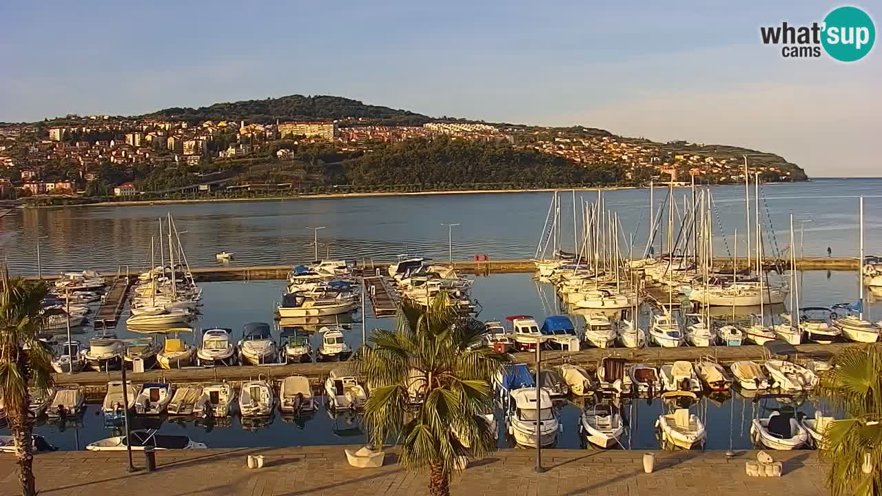 Webcam Koper – Panorama of the marina and promenade from the Grand Hotel Koper