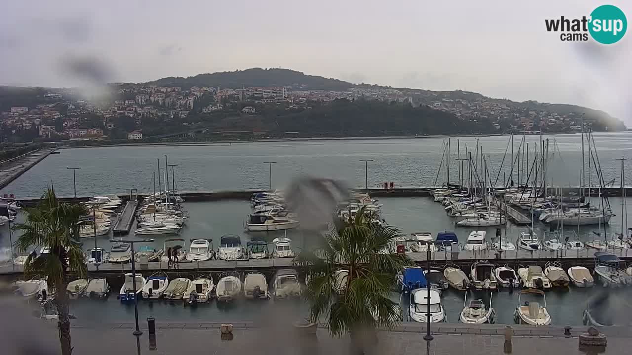 Webcam Koper – Panorama of the marina and promenade from the Grand Hotel Koper