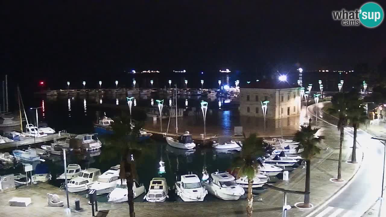 Luka Kopar uživo web kamera – Turistički terminal i teretna luka – Slovenija