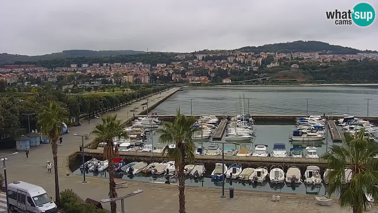 Camera en vivo Koper – puerto deportivo y paseo marítimo desde el Hotel Grand Koper
