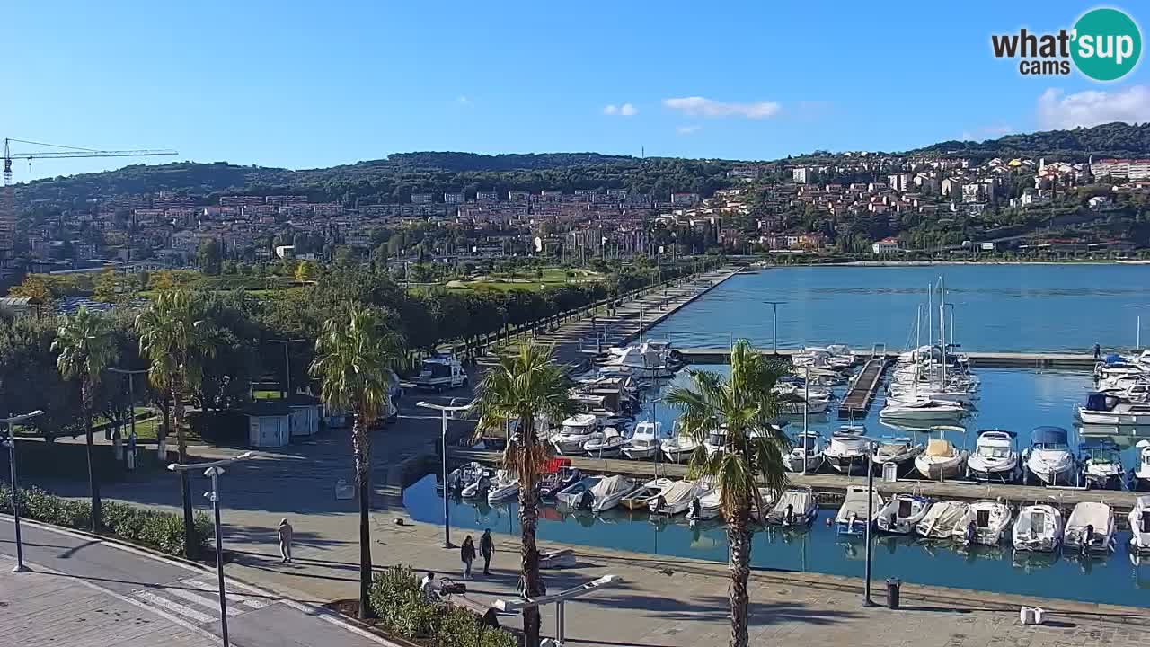 Webcam Koper – Panorama des Jachthafens und der Promenade vom Hotel Grand Koper
