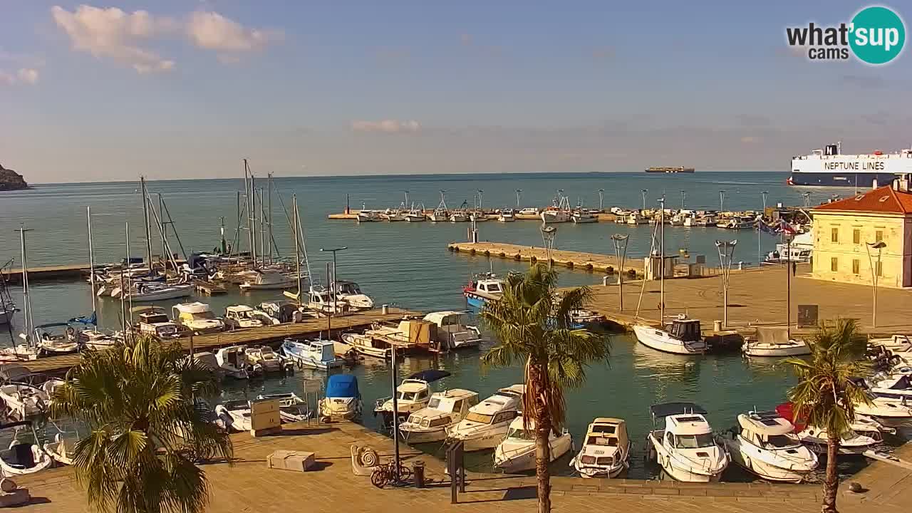 Webcam Koper – Panorama of the marina and promenade from the Grand Hotel Koper