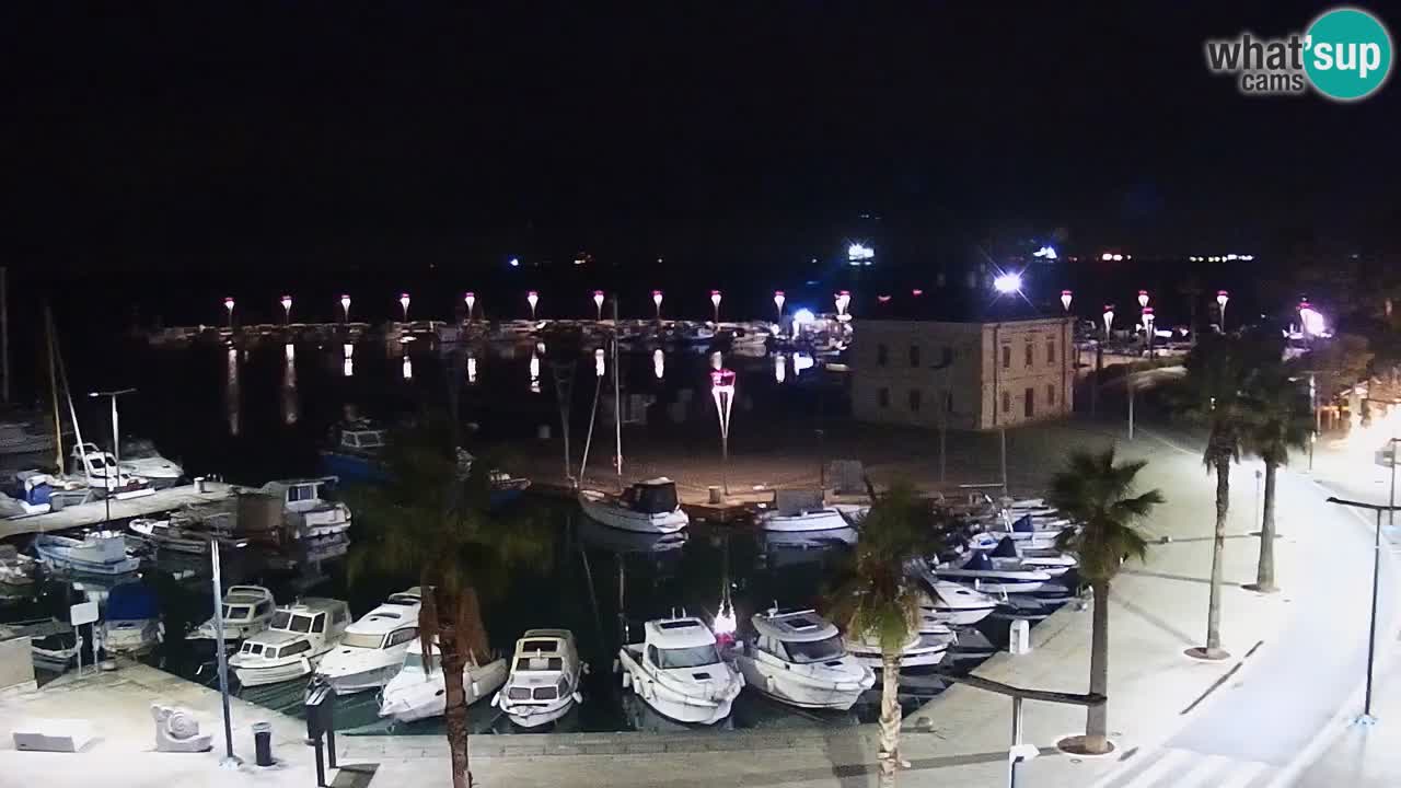 Webcam Koper – Panorama des Jachthafens und der Promenade vom Hotel Grand Koper