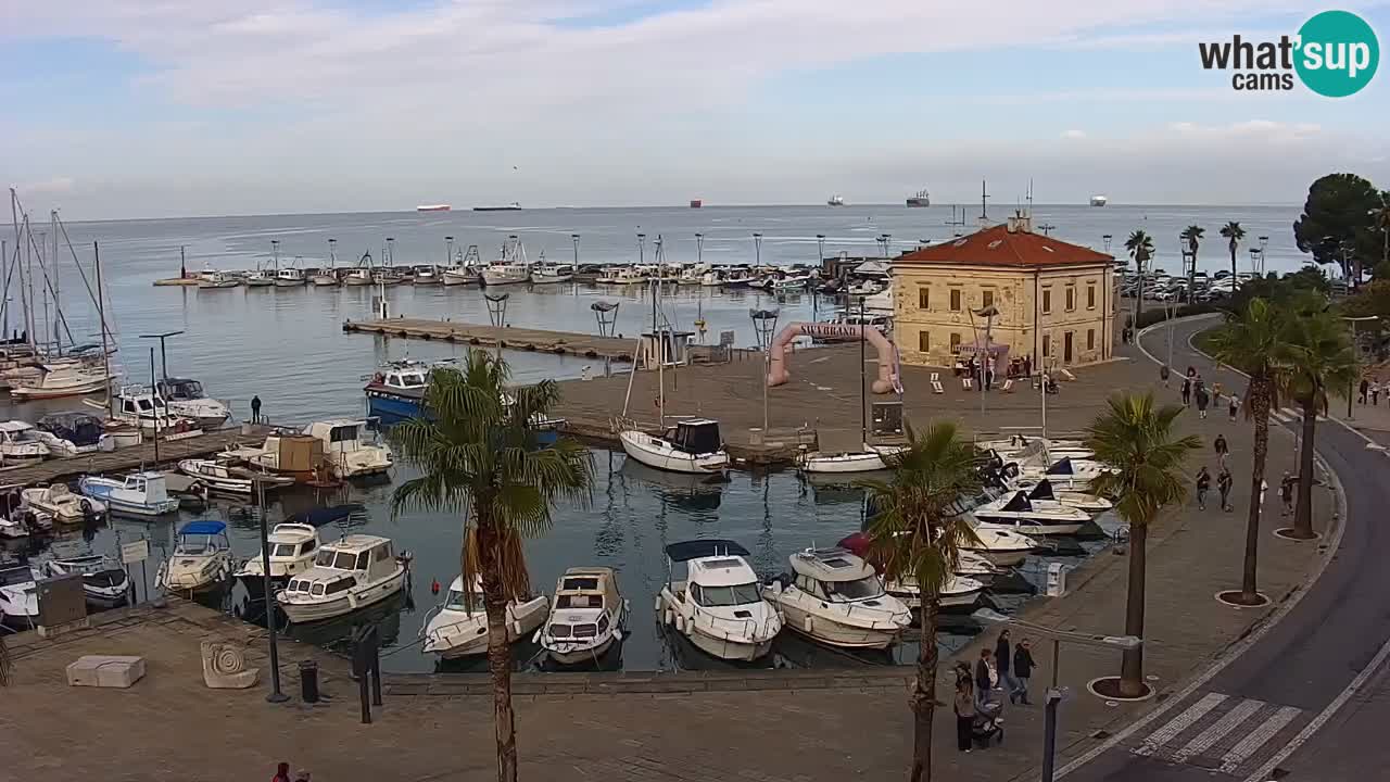 Webcam Koper – Panorama de la marina et de la promenade depuis le Grand Hotel Koper