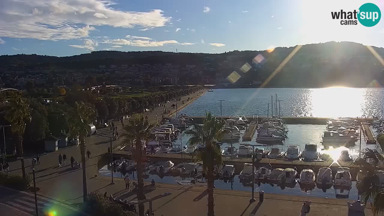 Webcam Koper – Panorama of the marina and promenade from the Grand Hotel Koper