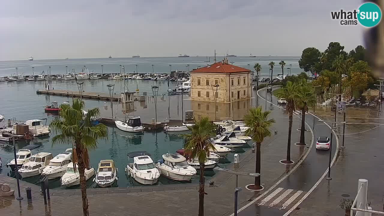 Webcam Koper – Panorama de la marina et de la promenade depuis le Grand Hotel Koper