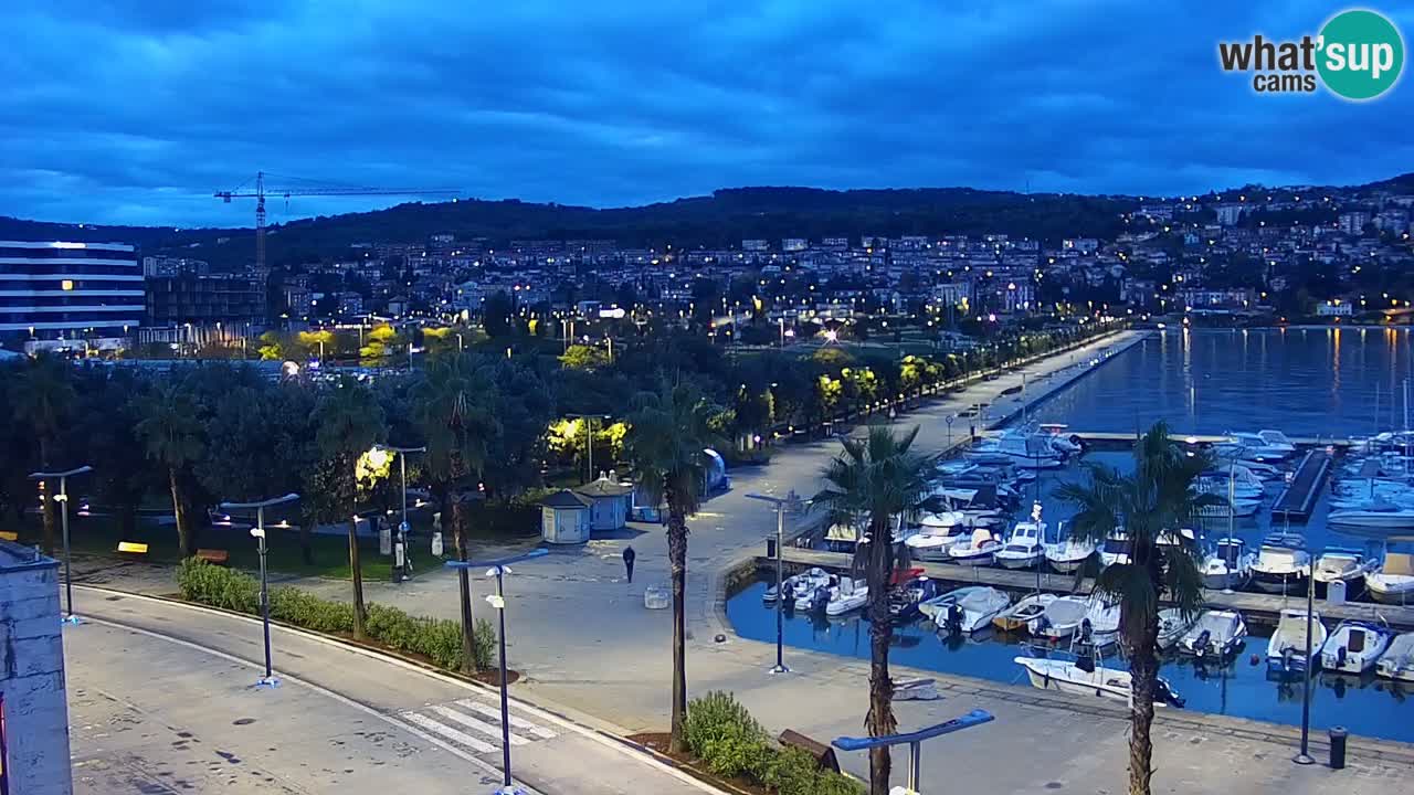 Webcam Koper – Panorama of the marina and promenade from the Grand Hotel Koper