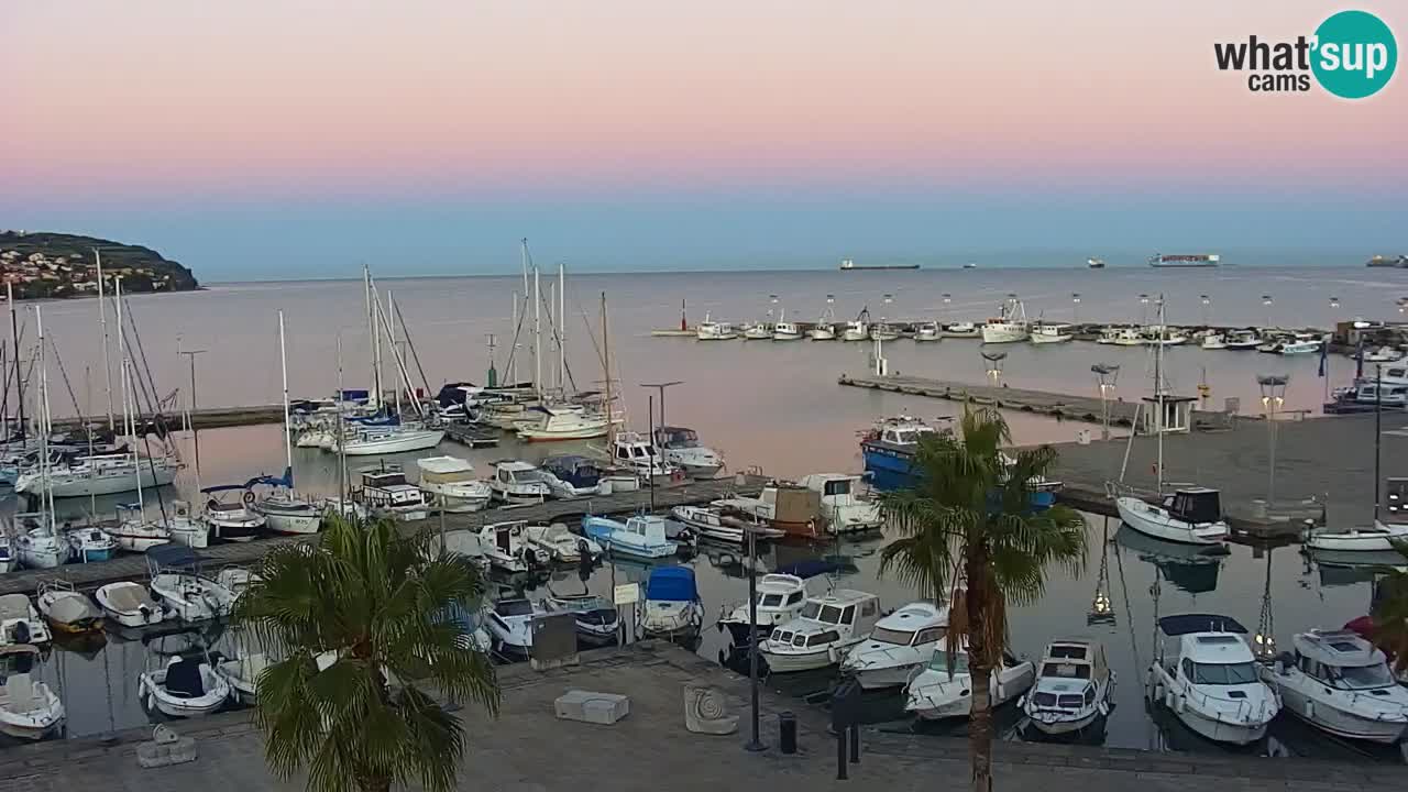 Camera en vivo Koper – puerto deportivo y paseo marítimo desde el Hotel Grand Koper