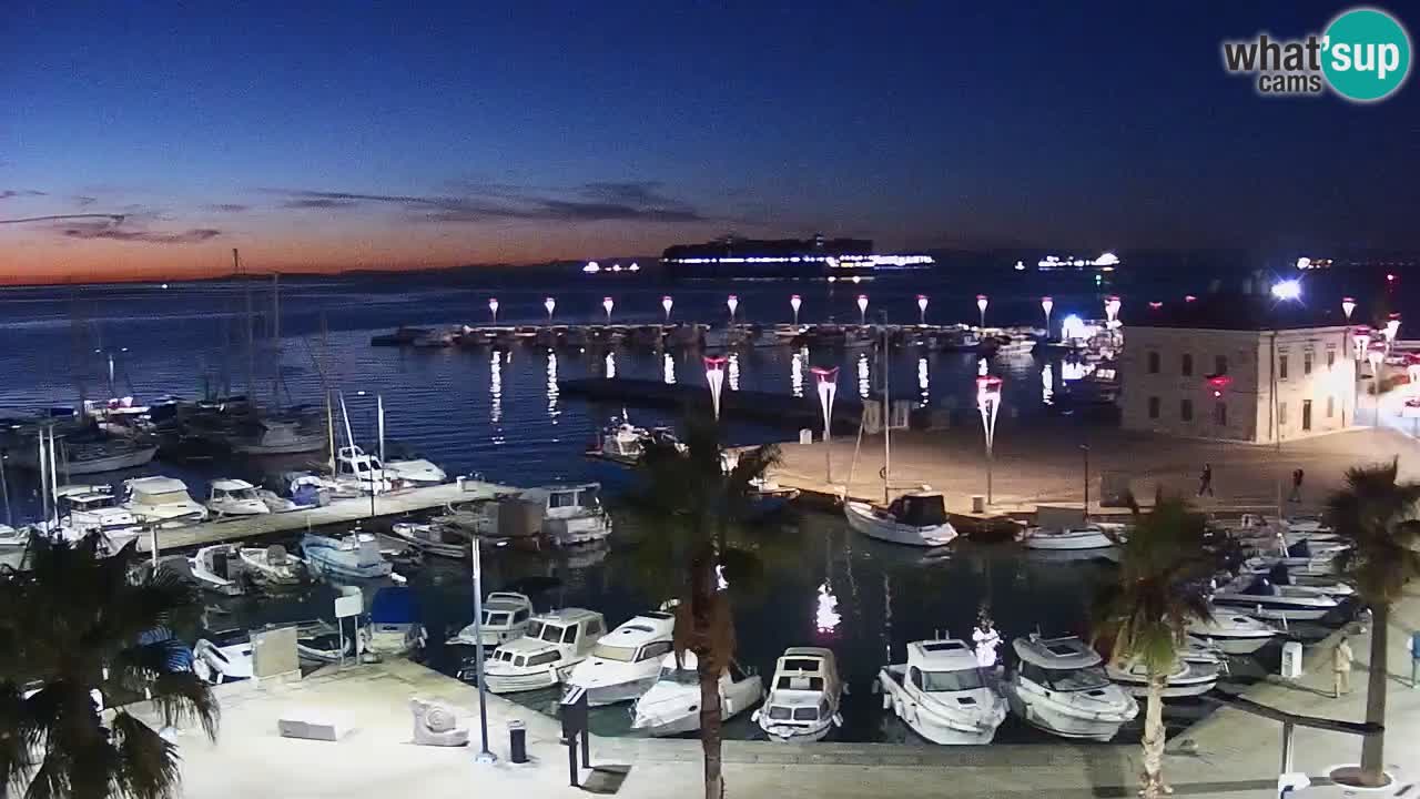Webcam Koper – Panorama of the marina and promenade from the Grand Hotel Koper