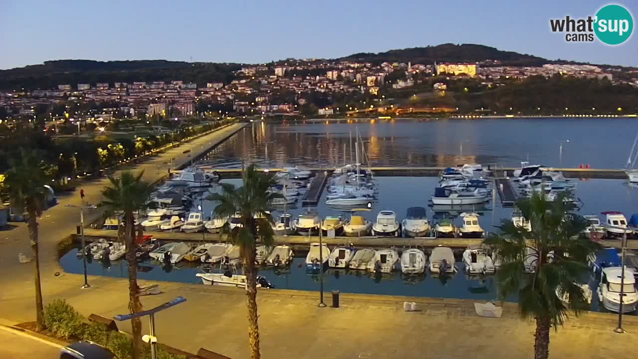 Webcam Koper – Panorama of the marina and promenade from the Grand Hotel Koper