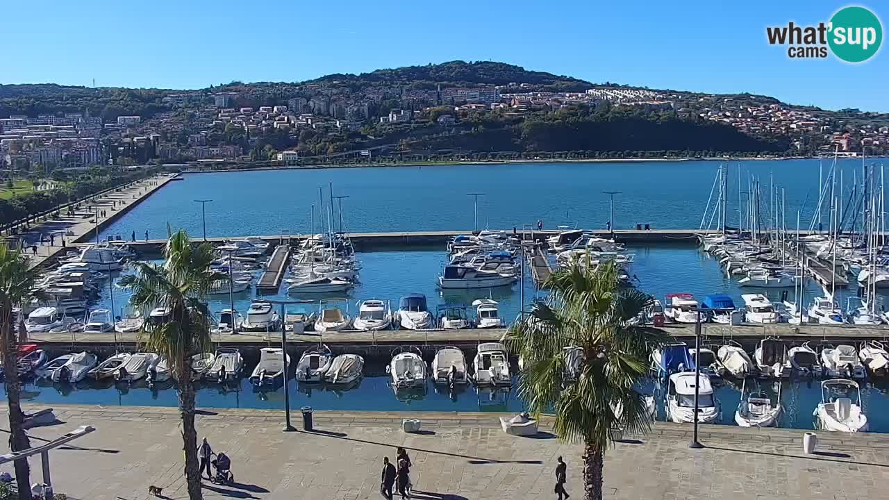 Webcam Koper – Panorama des Jachthafens und der Promenade vom Hotel Grand Koper