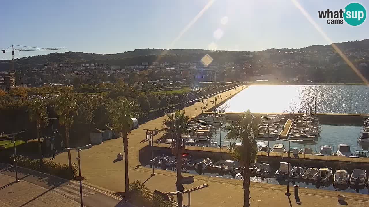 Webcam Koper – Panorama de la marina et de la promenade depuis le Grand Hotel Koper