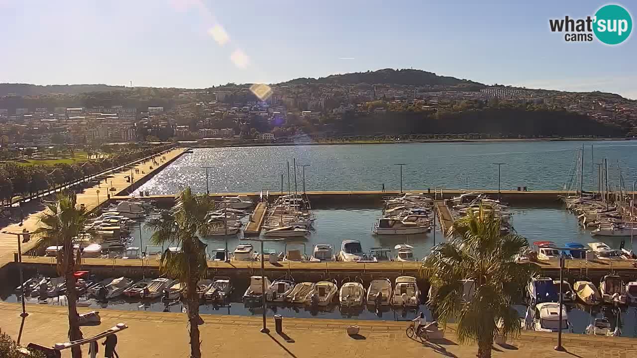 Camera en vivo Koper – puerto deportivo y paseo marítimo desde el Hotel Grand Koper