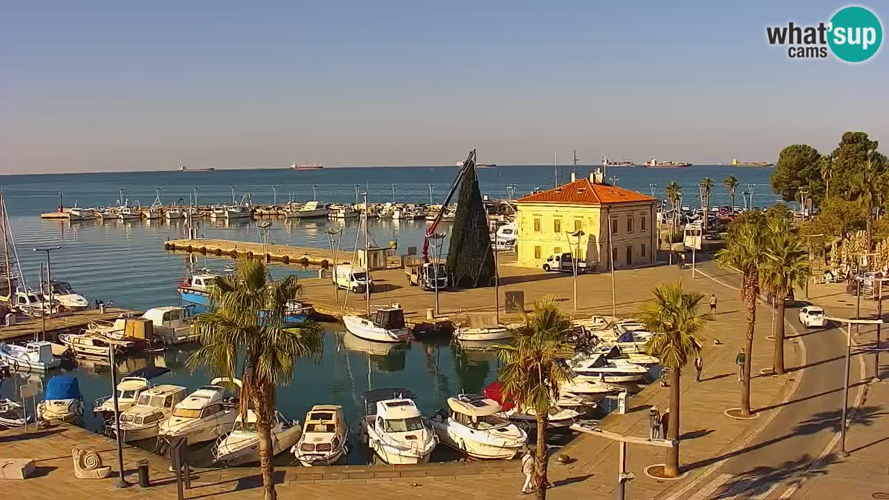 Web kamera Koper – marina i promenada – hotel Grand Koper