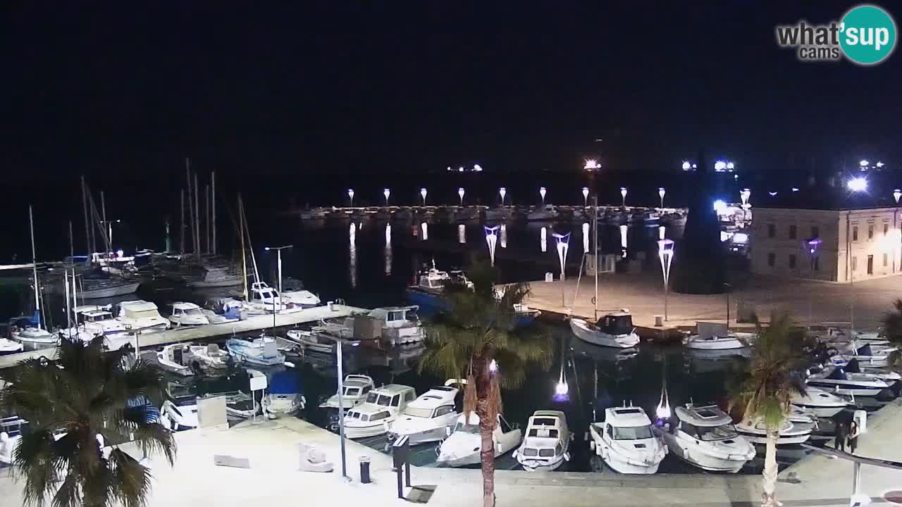 Spletna kamera Luka Koper v živo – Potniški terminal in tovorno pristanišče – Slovenija