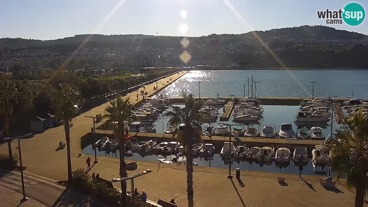 Spletna kamera Koper – Panorama na marino in promenado s Hotela Grand Koper