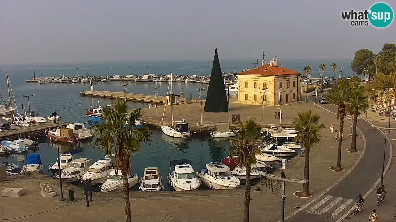 Webcam Koper – Panorama of the marina and promenade from the Grand Hotel Koper
