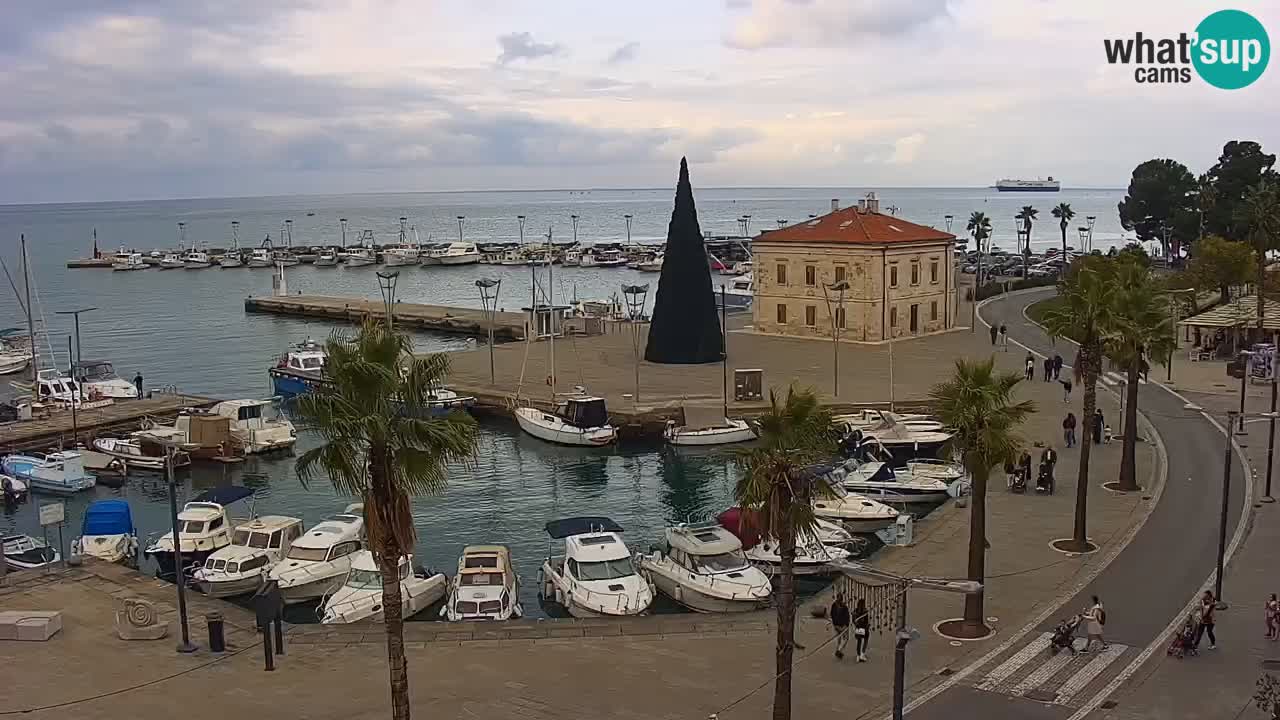 Web kamera Koper – marina i promenada – hotel Grand Koper