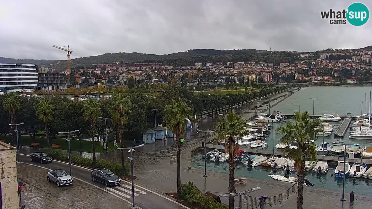 Webcam Koper – Panorama of the marina and promenade from the Grand Hotel Koper