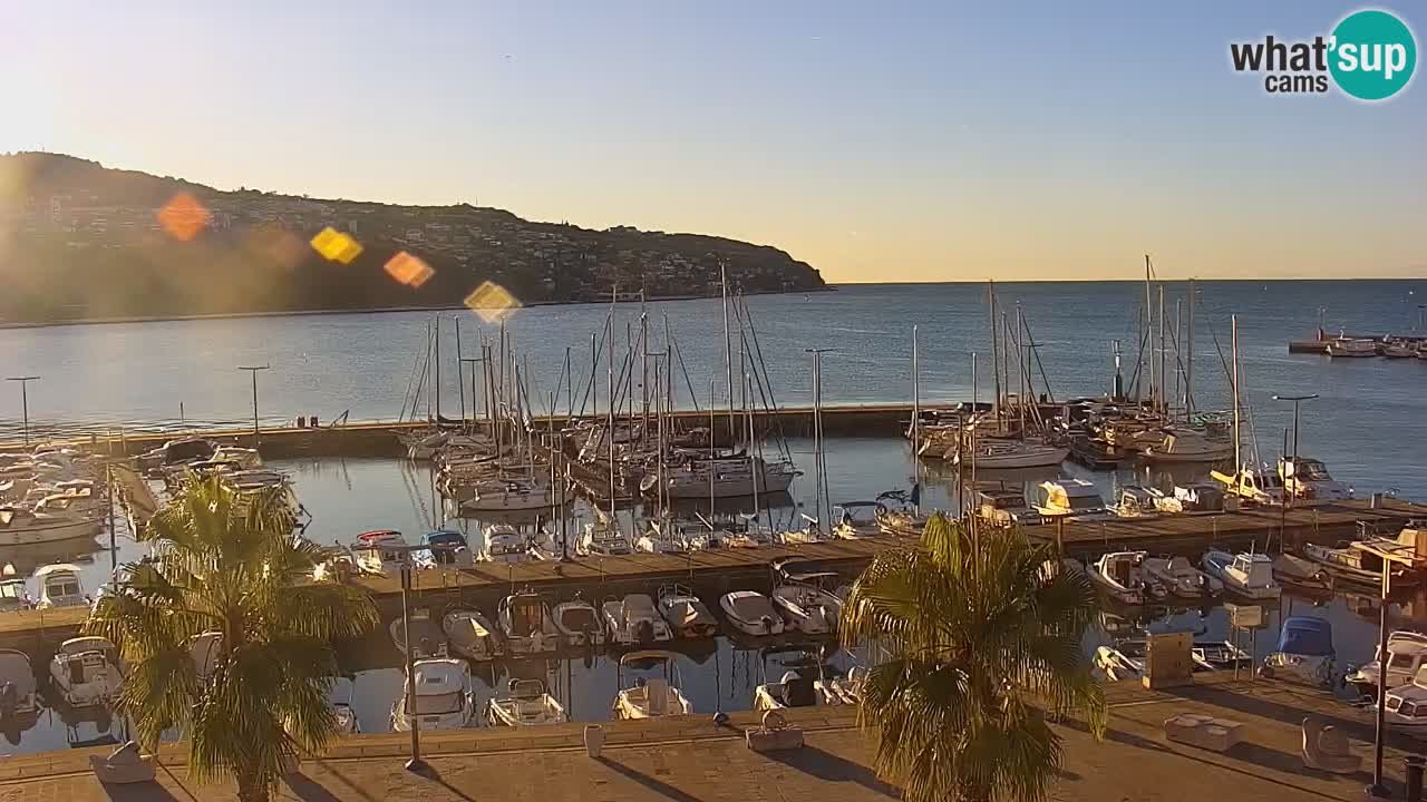 Webcam Koper – Panorama de la marina et de la promenade depuis le Grand Hotel Koper