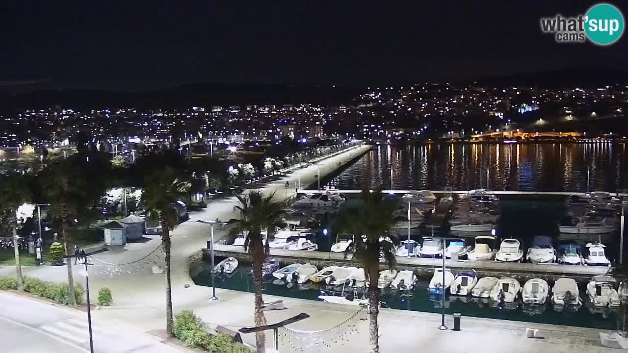 Webcam Koper – Panorama des Jachthafens und der Promenade vom Hotel Grand Koper