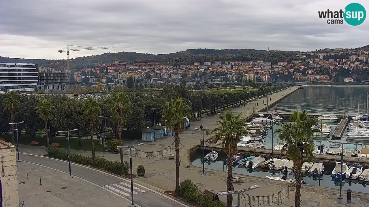 Webcam Koper – Panorama of the marina and promenade from the Grand Hotel Koper