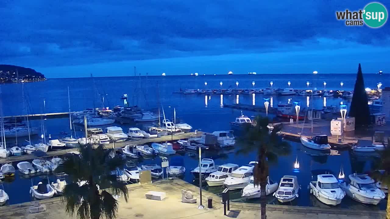 Webcam Koper – Panorama of the marina and promenade from the Grand Hotel Koper
